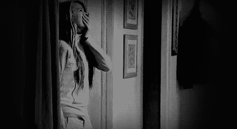 lonely crying upset woman photo: walltears.gif