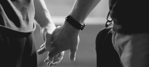 holdinghands