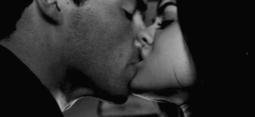 Kissing missionary Kissing missionary