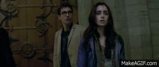  photo lily_collins_fainting.gif