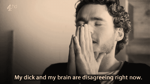 4m83X.gif (500×282)