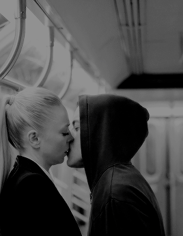 tumblr_odan8k4n_Be1tk5hpho3_r1_400