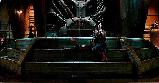 Story Structure The Shape of Water. Elisa and Amphibian Man's first date.