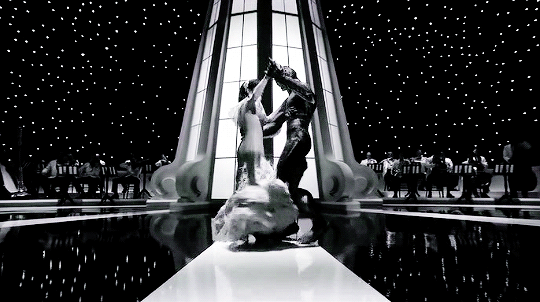 The Shape of Water Story Structure. Elisa and Amphibian man dance.