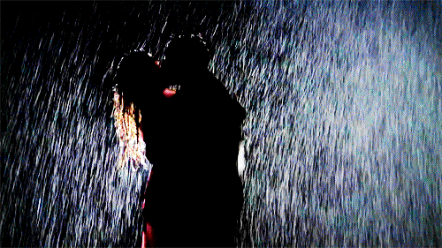 kissing in the rain