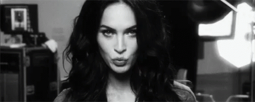 Megan-Fox-Kiss.gif