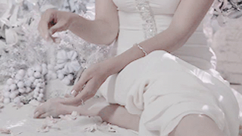 Soft Aes GIF - Soft Aes Aesthetic White - Discover & Share GIFs