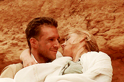 tumblr-bca2d11983f8cc1f188263309a2713a5-08b93e04-250