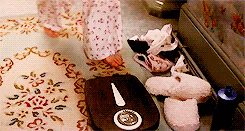 scale gif