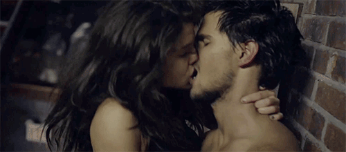 tumblr_osr7edoail1vfeqfno4_500