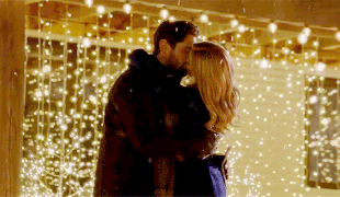 Beso-y-luces-navide-as