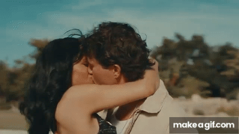 Taste by Sabrina Carpenter kissing scene