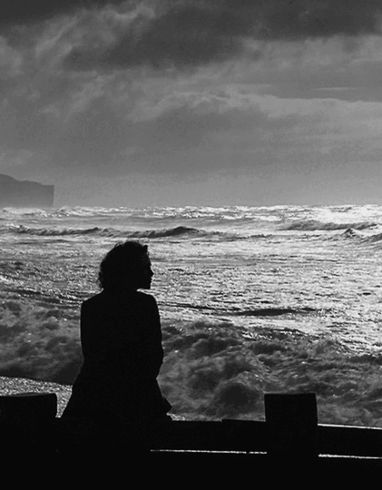 woman-and-the-sea-gif