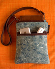 Great travel bag for your kindle by <a href="http://www.borsabella.com/" target="_new">Borsa Bella</a>!