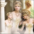 I discovered this picture and I just had to post this because it has such beautifully editing and best off it's of Taylor.