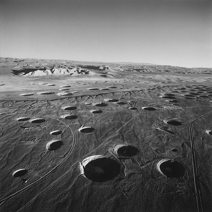 Emmet Gowin: Changing the Earth by Jock Reynolds | Goodreads