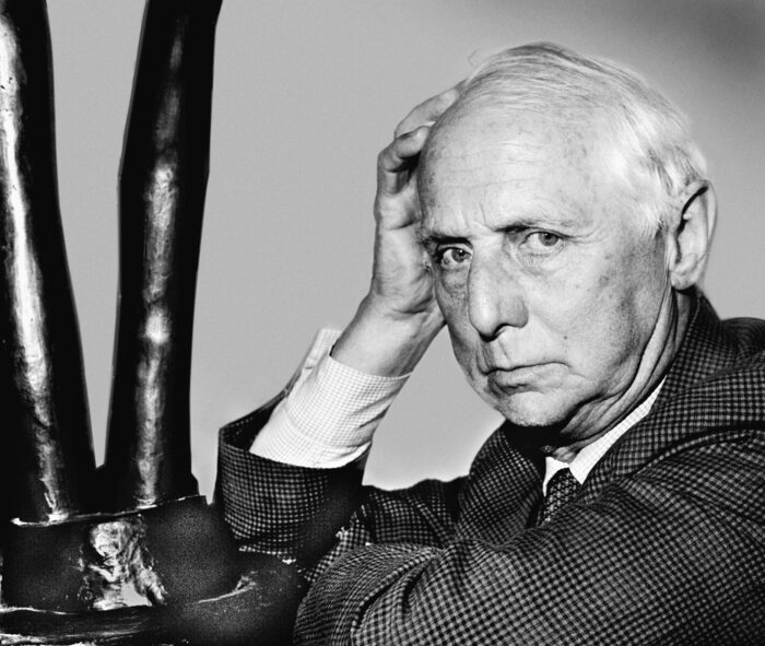 /><br /><i>(Max Ernst)</i>