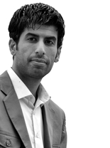 رغمَ انّ القطار لا يسيرُ الا الى هاوية كما كلّ الاشياء لكني ركبت كأي اعمى