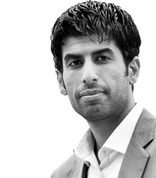 أنتَ أيضاً في داخلكَ أمٌّ كالتي تخفقُ في داخلي، في قلبِ كلّ منا أمّ كاملة