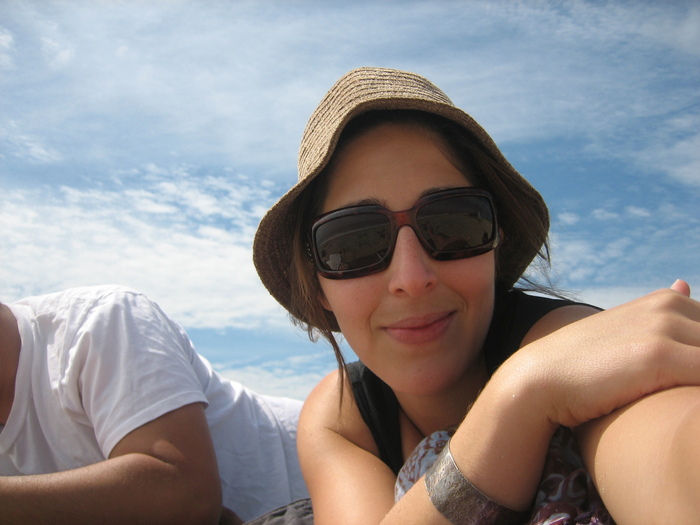 Goodreads profile picture for @nomi
