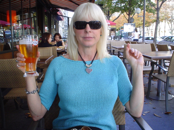 Goodreads profile picture for @debris
