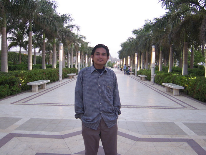 Goodreads profile picture for @rahman