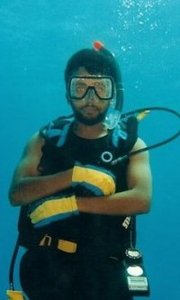 Abdulkareem Alaroosi
