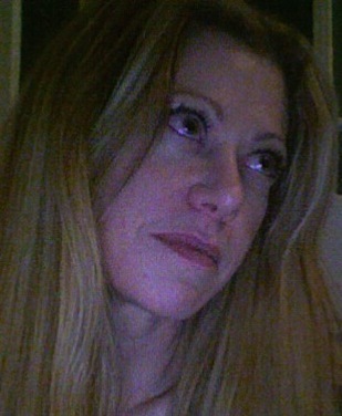 Goodreads profile picture for @moons