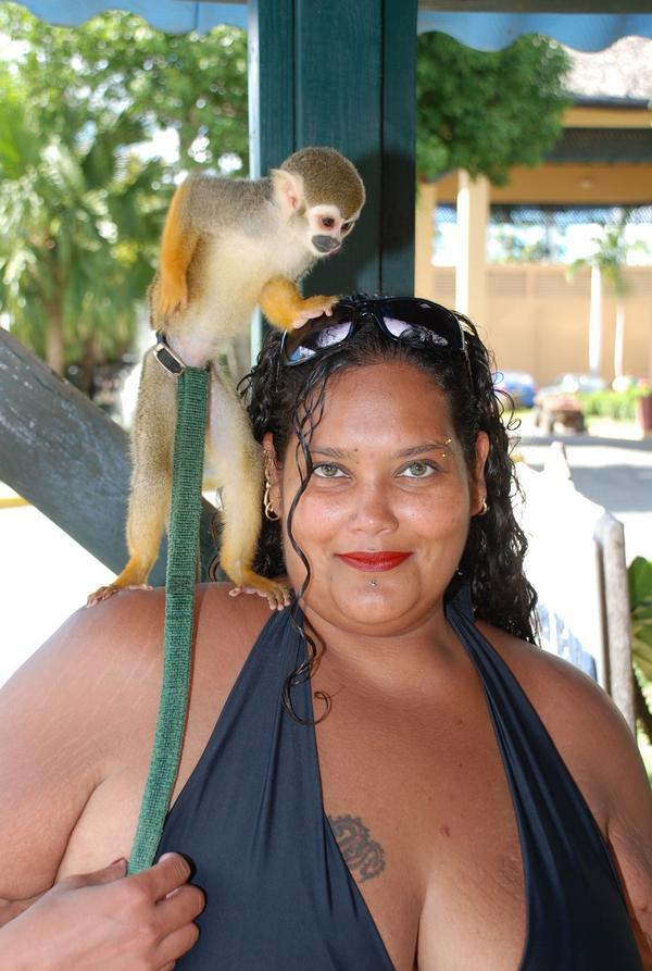 Goodreads profile picture for @curves