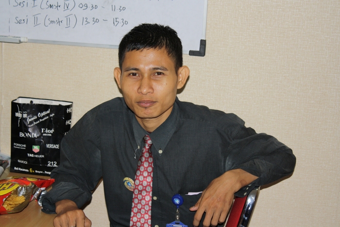 Goodreads profile picture for @lukman