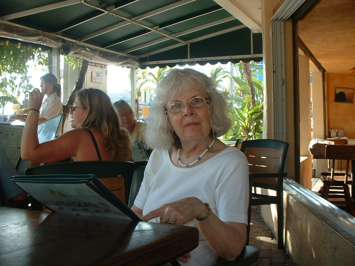 Goodreads profile picture for @bystander