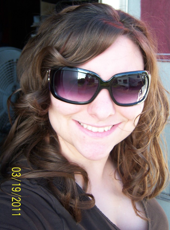 Goodreads profile picture for @laces