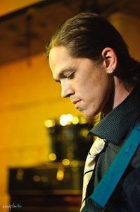 денис чуфаров