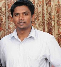 Vishak Ravi