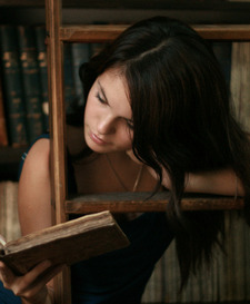 Lya06 - Lettrice notturna