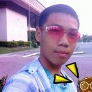 ไม้ขีดไฟ กับดอกทานตะวัน