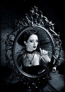 Lynzie Andrews