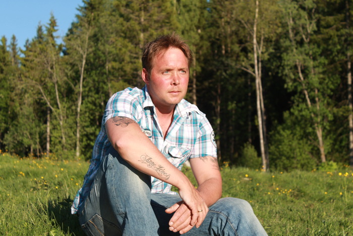Goodreads profile picture for @troll