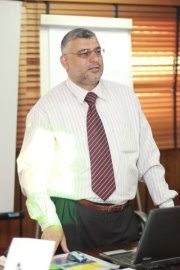 د.أحمد حسين