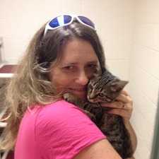 Stacey (reading2escape)