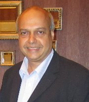 Michael Warren