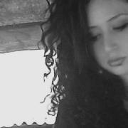 Նելլ Սահակյան