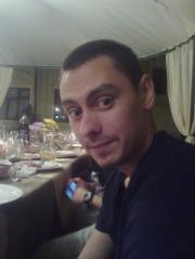Alex Atat