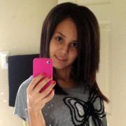 Мелани Николова