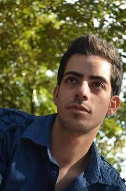 Ali Zs