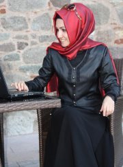 عزيزة بحجابي