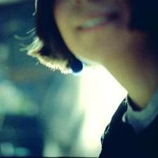 أشواق إبراهيِم.