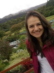 Nydia Devia