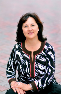 Elaine Bylos