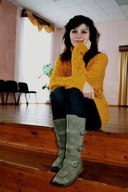 Катя Жёлтыйплащ